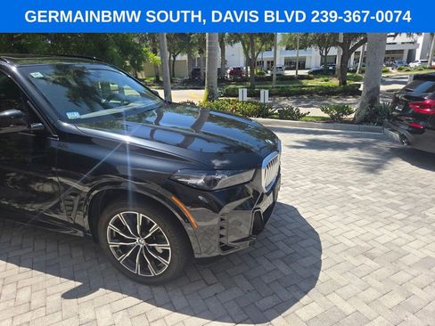Certified 2024 BMW X5 xDrive40i w/ M Sport Package AWD/4WD image 17