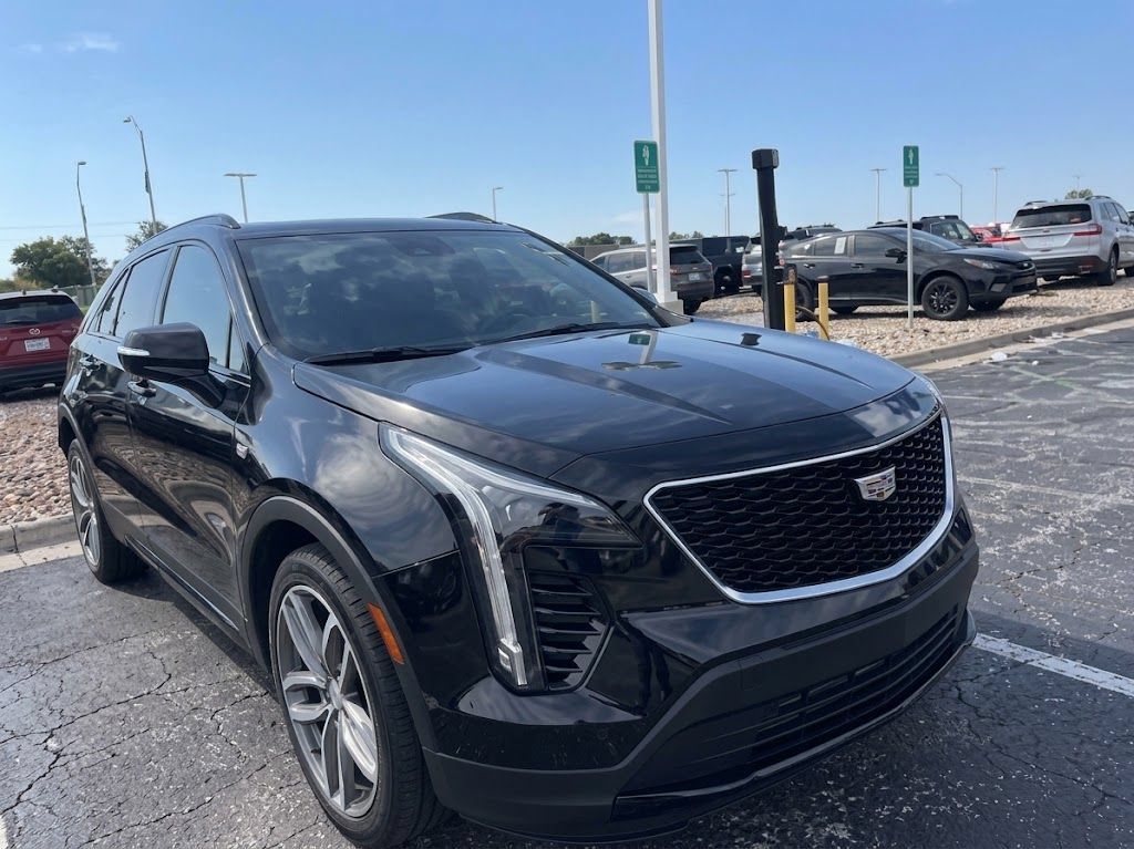 Used 2023 Cadillac XT4 Sport AWD/4WD image 5