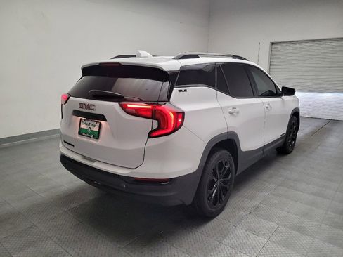 Used 2020 GMC Terrain SLE w/ Driver Convenience Package FWD image 9