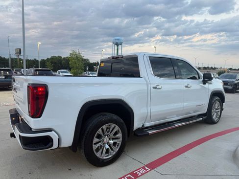 Used 2024 GMC Sierra 1500 Denali RWD image 5