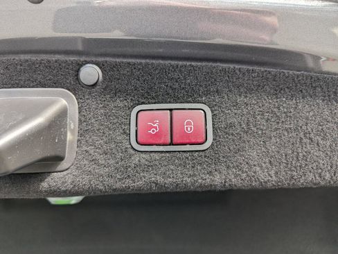 Used 2019 Mercedes-Benz S 560 4MATIC Sedan image 49