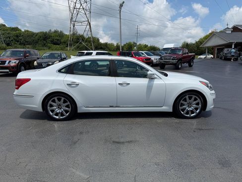 Used 2012 Hyundai Equus Signature RWD image 5