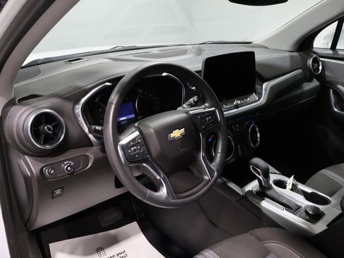 Used 2025 Chevrolet Blazer LT image 14