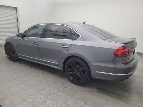 Used 2017 Volkswagen Passat 1.8T S FWD image 3