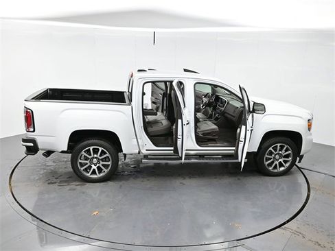 Used 2021 GMC Canyon Denali image 42