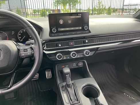 Certified 2024 Honda Civic Sport image 18