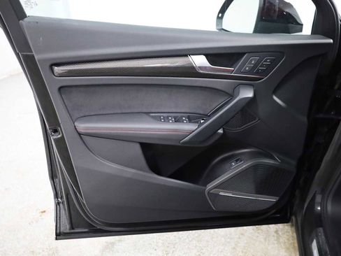 Used 2023 Audi SQ5 Prestige image 16