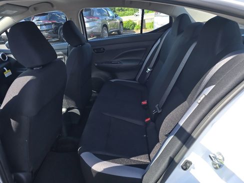 Used 2025 Nissan Versa S w/ Trunk Package image 9