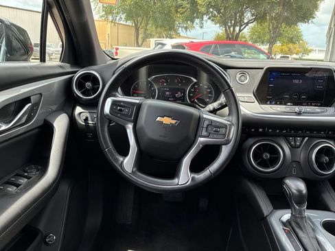 Used 2020 Chevrolet Blazer LT FWD image 19