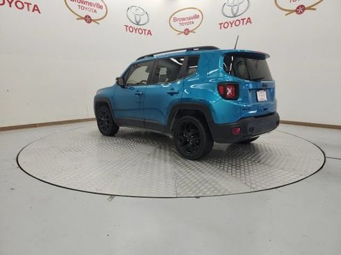 Used 2022 Jeep Renegade Altitude AWD/4WD image 6