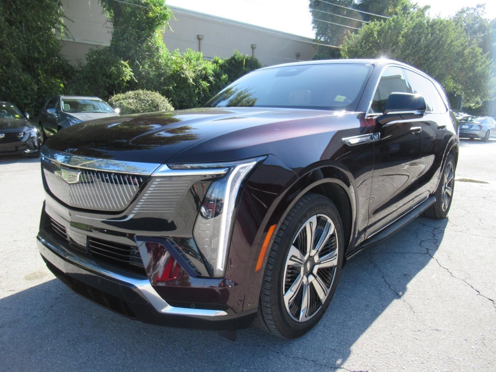 Used 2026 Cadillac Escalade IQ Luxury 2 w/ LPO, Premium Carpet Package AWD/4WD image 3