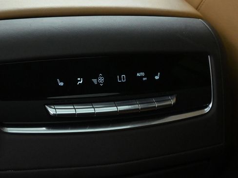 Used 2023 Cadillac Escalade ESV Sport w/ Touring Package AWD/4WD image 17