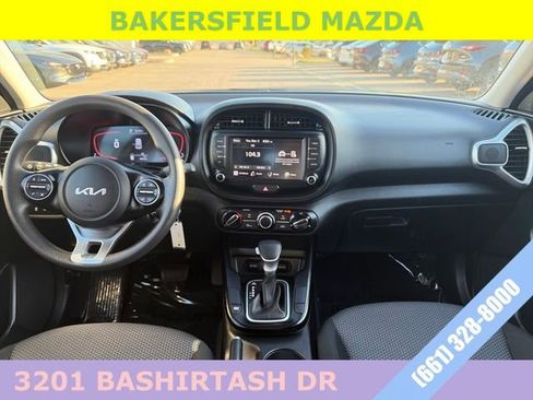 Used 2024 Kia Soul LX w/ Option Group 015 FWD image 14