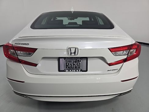 Used 2019 Honda Accord Sport image 5