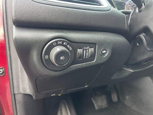 Used 2015 Chrysler 200 C w/ Navigation & Sound Group I FWD image 20