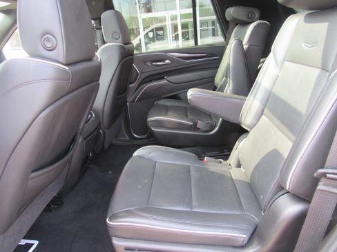 Used 2021 Cadillac Escalade Sport AWD/4WD image 15
