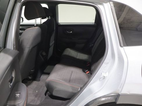 Used 2024 Honda HR-V Sport image 17