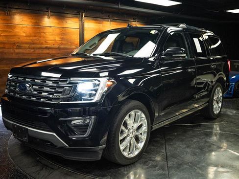 Used 2019 Ford Expedition Limited w/ Equipment Group 302A AWD/4WD image 2