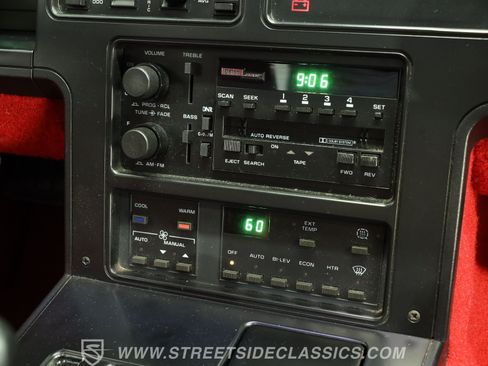 Used 1988 Chevrolet Corvette Convertible RWD image 39
