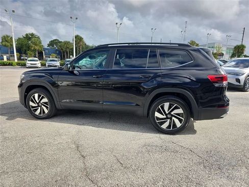 New 2026 Volkswagen Atlas SE image 7