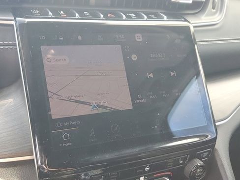 Used 2021 Jeep Grand Cherokee L Limited image 27