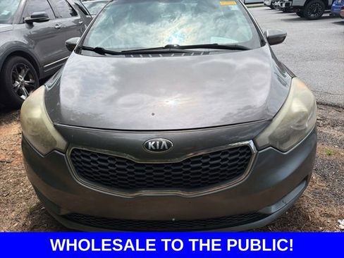 Used 2016 Kia Forte LX FWD image 2