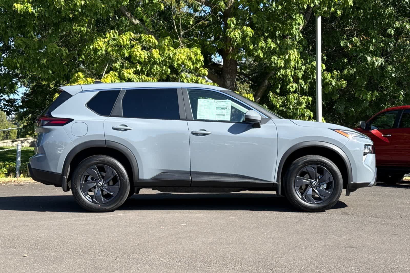 New 2026 Nissan Rogue SV AWD/4WD image 8