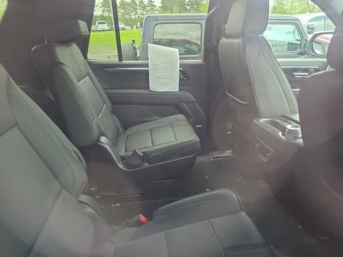 Used 2025 Chevrolet Tahoe RST w/ Comfort Package AWD/4WD image 5