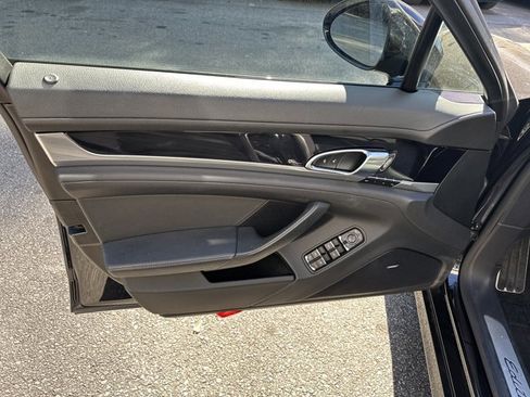 Used 2016 Porsche Panamera Edition image 11