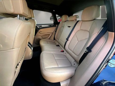 Used 2019 Porsche Macan S AWD/4WD image 21