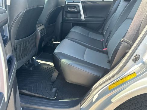 Used 2021 Toyota 4Runner SR5 Premium image 20