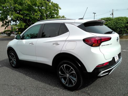 Certified 2023 Buick Encore GX Select FWD image 5