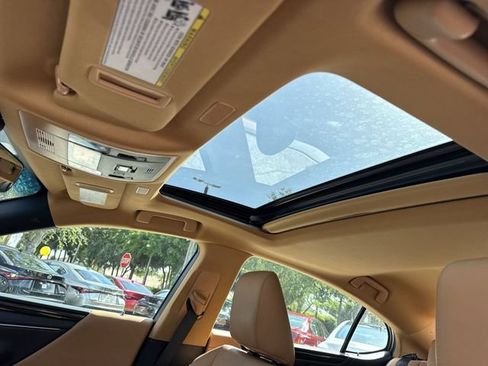 Certified 2023 Lexus ES 350 w/ Accessory Package (Z2) FWD image 22