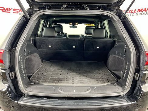 Used 2019 Jeep Grand Cherokee Altitude AWD/4WD image 27