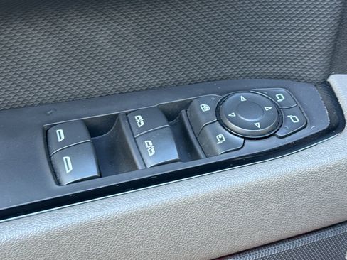 Used 2024 Chevrolet Silverado 1500 ZR2 w/ Technology Package image 12