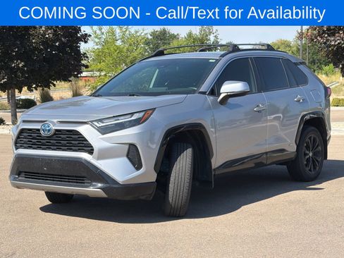 Used 2022 Toyota RAV4 SE w/ Convenience Package AWD/4WD image 3