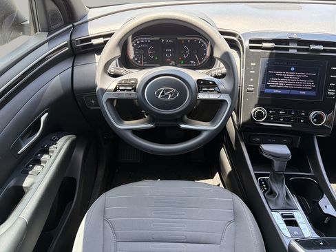 Used 2023 Hyundai Santa Cruz SEL AWD/4WD image 13