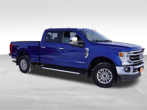 Certified 2022 Ford F350 Lariat w/ Lariat Ultimate Package image 3