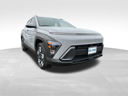 Used 2024 Hyundai Kona SEL image 1