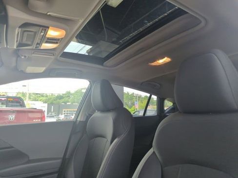 Used 2025 Subaru Crosstrek 2.0i Premium image 26