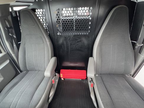 Used 2024 Chevrolet Express 2500 w/ Driver Convenience Package image 13