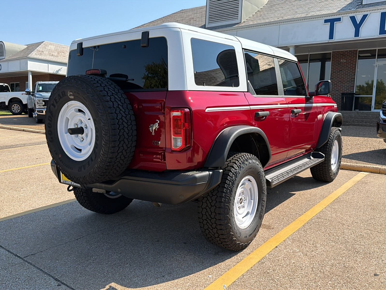 New 2026 Ford Bronco Heritage Edition AWD/4WD image 5