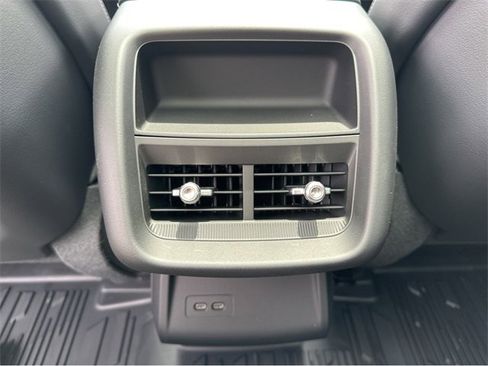 New 2025 Cadillac Lyriq Luxury image 15