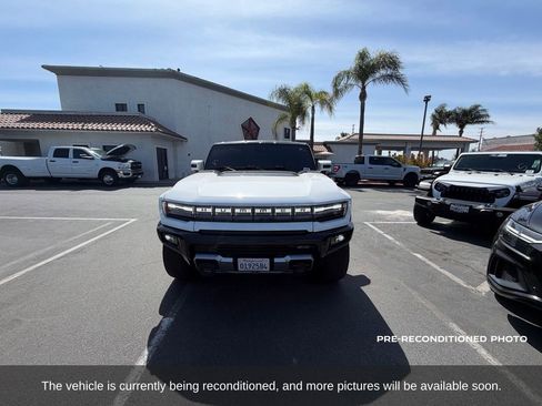 Used 2025 GMC Hummer EV 2X AWD/4WD image 9