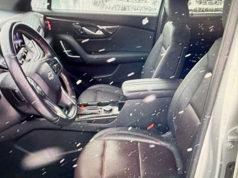 Used 2020 Chevrolet Blazer RS w/ LPO, Floor Liner Package image 3