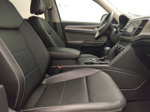 Used 2021 Volkswagen Atlas SE w/ Towing Package FWD image 21