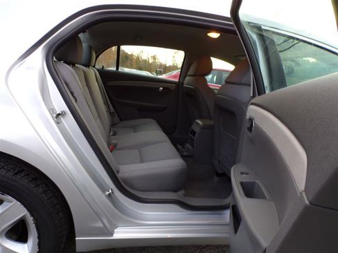 Used 2011 Chevrolet Malibu LS image 20