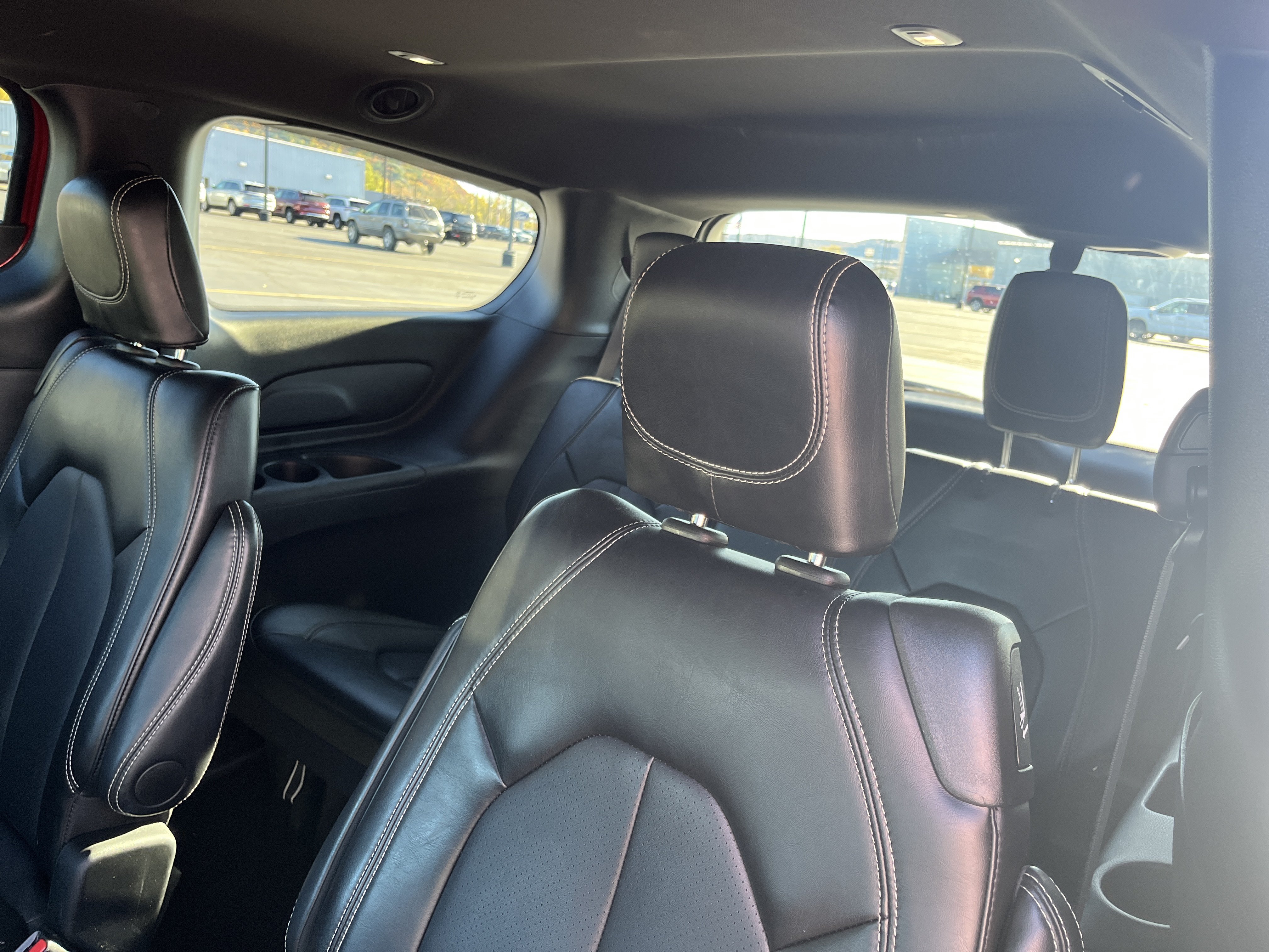 Used 2025 Chrysler Pacifica Select FWD image 22