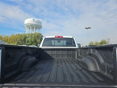 Used 2024 RAM 3500 Tradesman w/ Chrome Appearance Group image 33