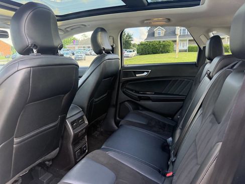 Used 2015 Ford Edge Sport w/ Equipment Group 401A AWD/4WD image 17